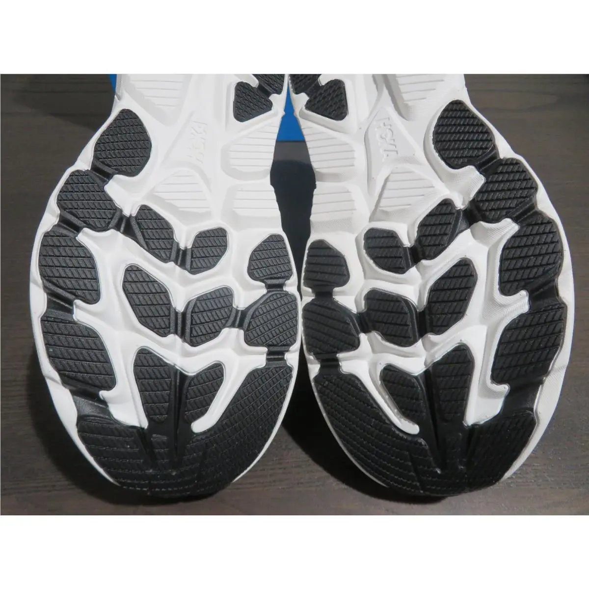 Hoka shoes - Hoka One One Clifton 10 - Black 5