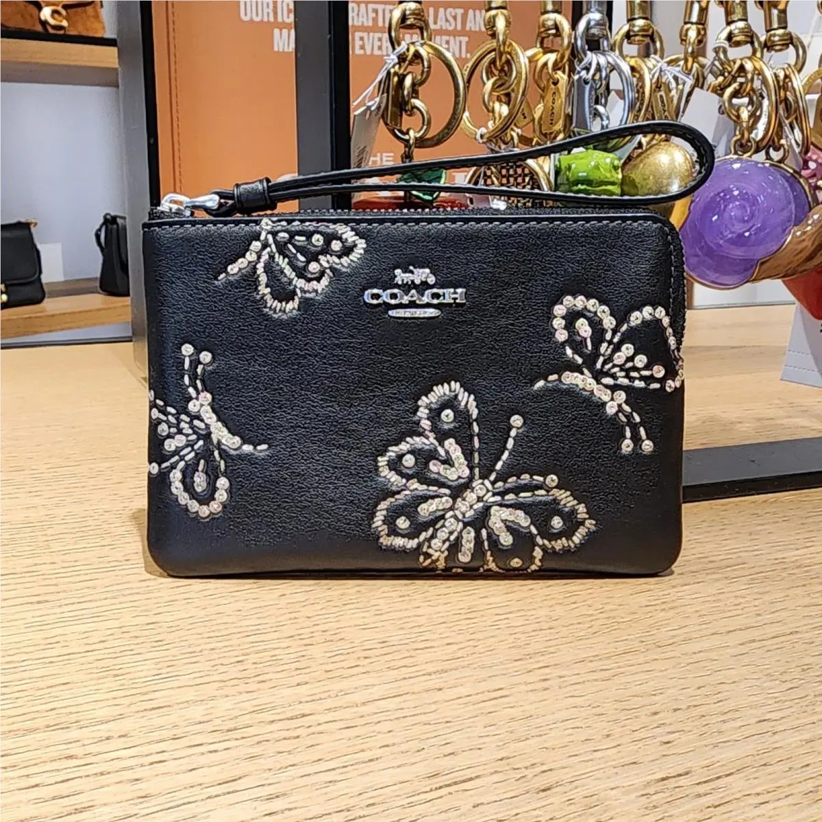 Coach Corner Zip Wristlet with Spark Wristlet Pouch Card Wallet Phone Case CCJ72