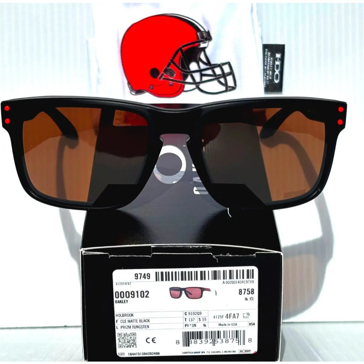 Nfl  Holbrook Cleveland Browns Prizm Tungsten Sunglass 9102-Q9 by Oakley