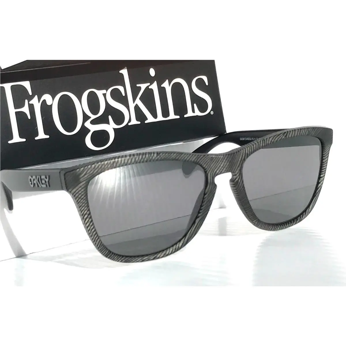 Oakley Frogskins Matte Grey Ink Fingerprint Prizm Black Sunglass 9013-M0