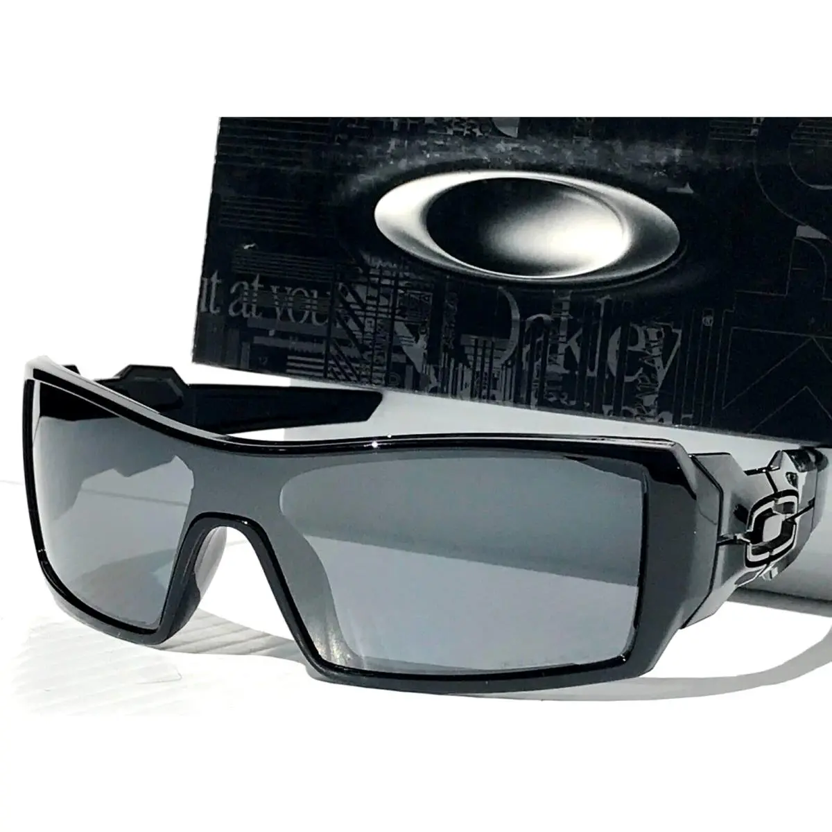 Oakley Oil Rig Shiny Black Polarized Black Lens Sunglass 9081 26-203