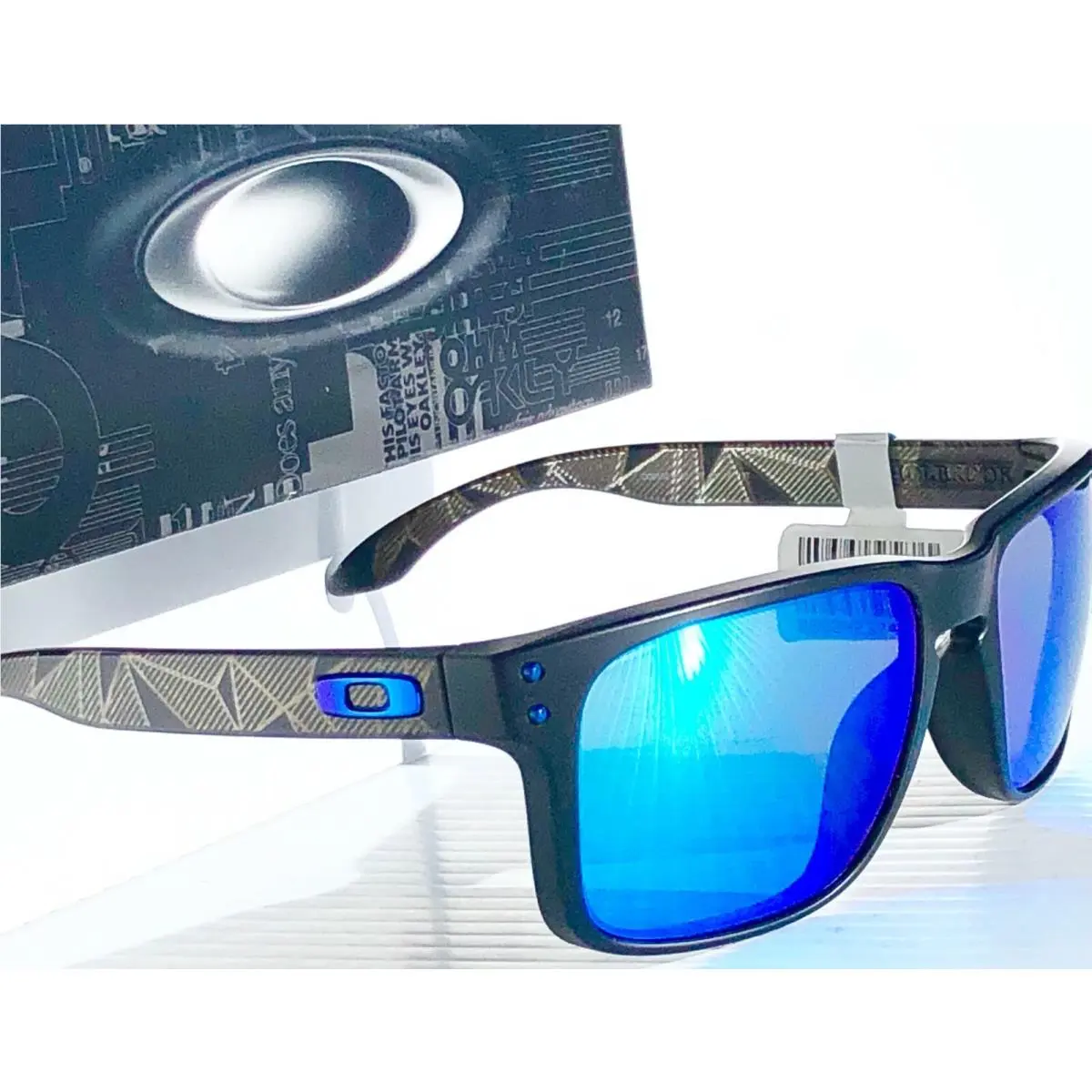 Oakley Holbrook Matte Black w Polarized Prizmatic Sunglass 9102-H0
