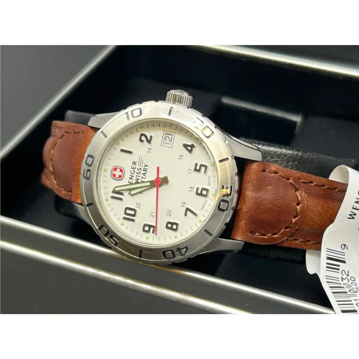 Wenger Swiss Military Women`s Watch Leather Strap WR 100M Date Indicator
