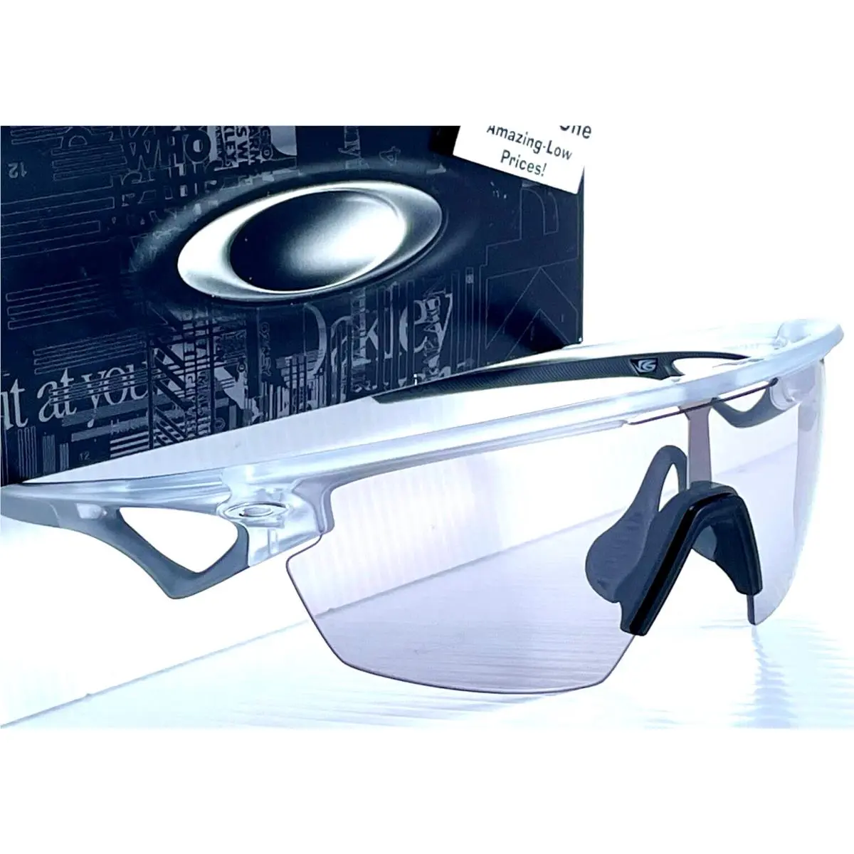 Oakley Sphaera Matte Clear Photochromic Clear To Black Iridium Sunglass 9403-07