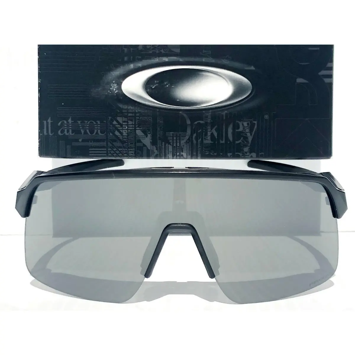 Sutro Lite Matte Black w Prizm Black Sunglass w Case 9463 Mahomes by Oakley
