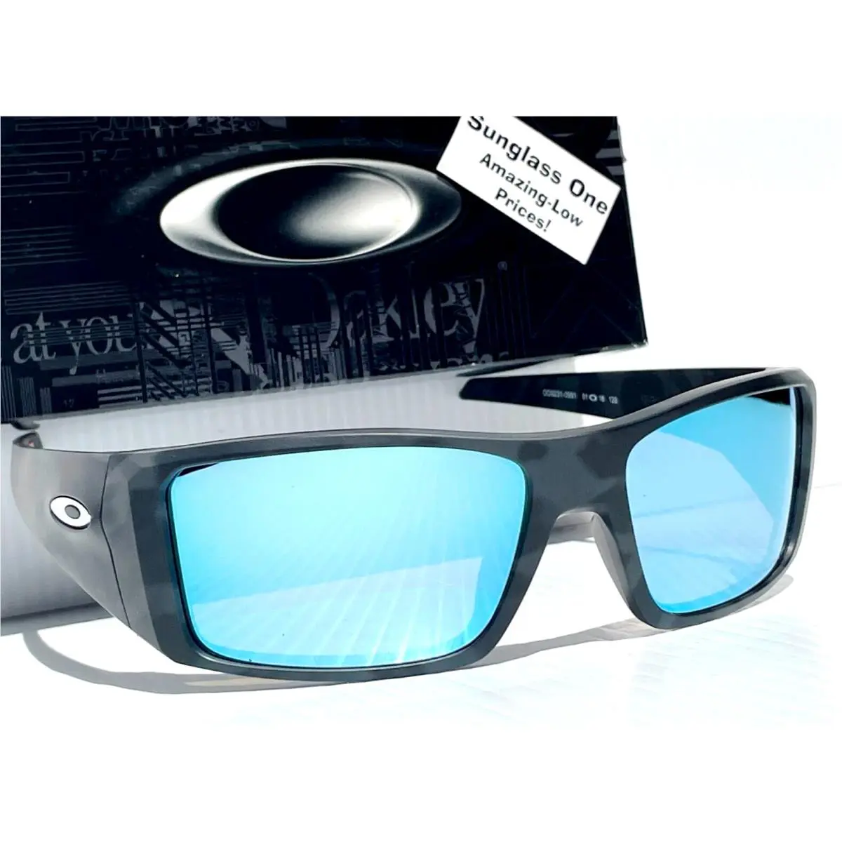 Oakley Heliostat Matte Black Camo Prizm Polarized Deep Water Sunglass 9231-05