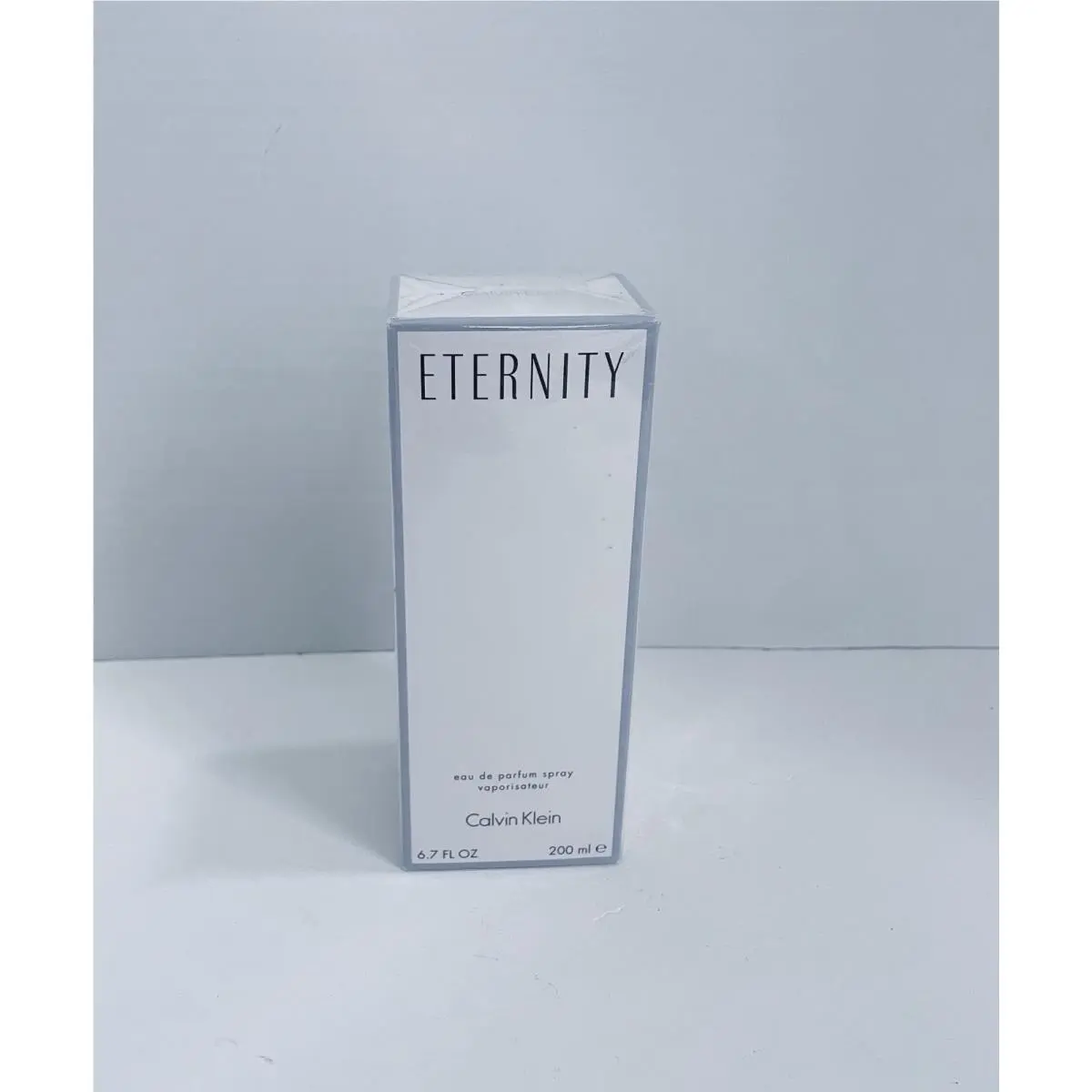 Eternity by Calvin Klein 6.7 oz/200 ml Eau De Parfum Spray Women