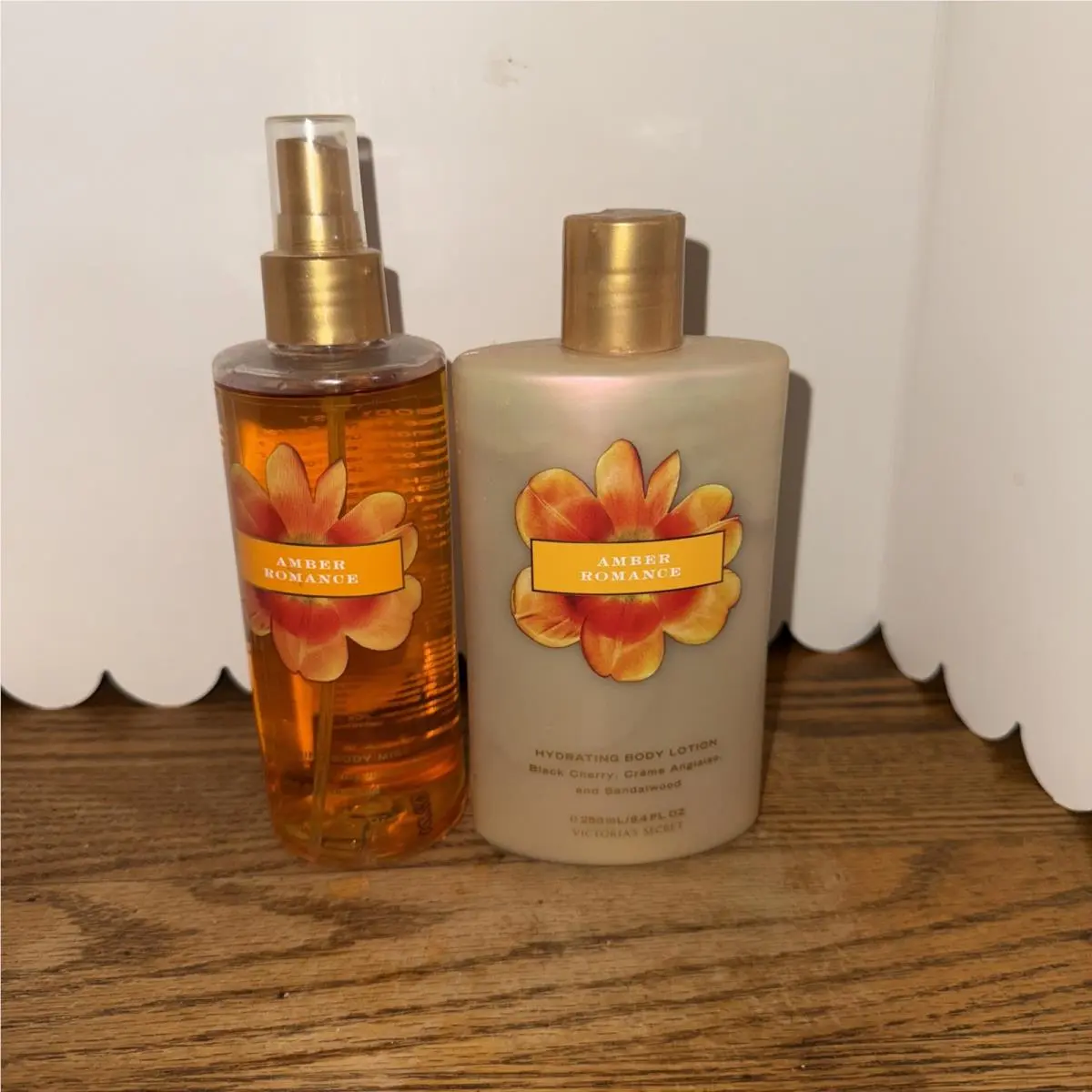 Lot of 2 Victoria`s Secret Garden Amber Romance Body Mist Lotion