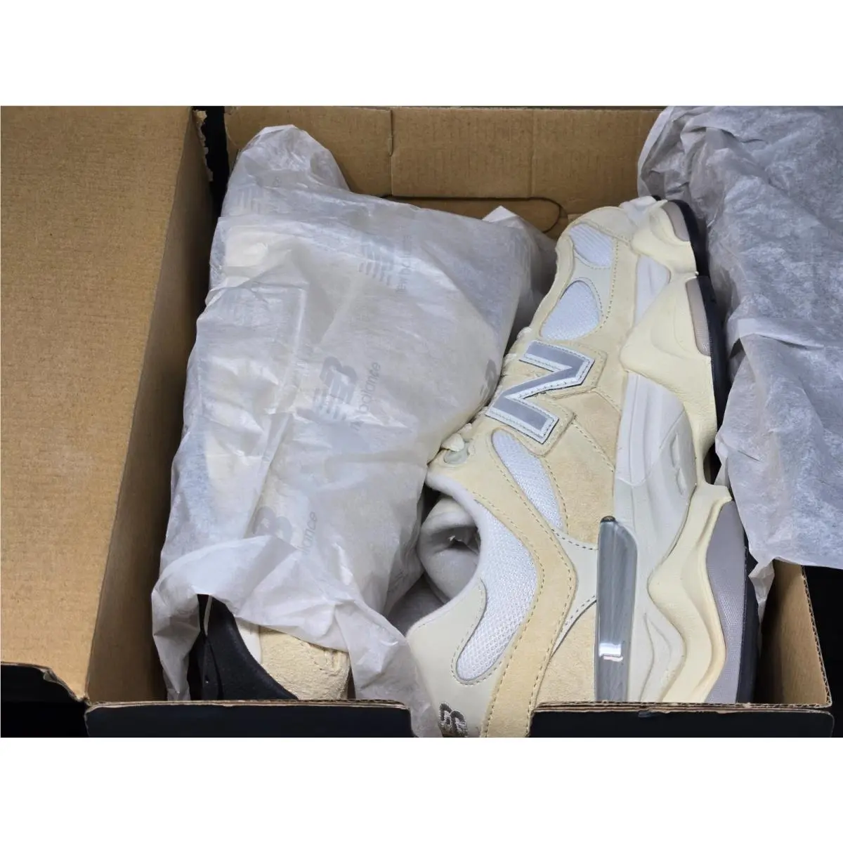 New Balance shoes - New Balance 9060 - U9060WNB - Beige 19