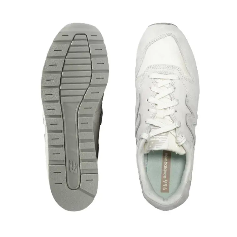 New Balance shoes - Moonbeam Sea Salt 4