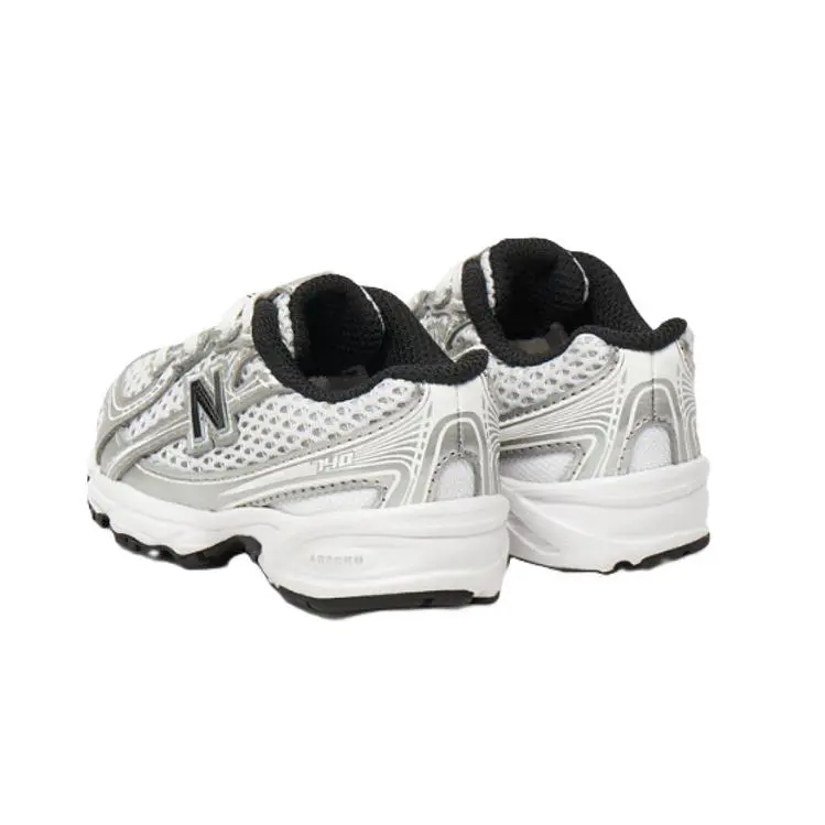 New Balance shoes - Silver/White 5