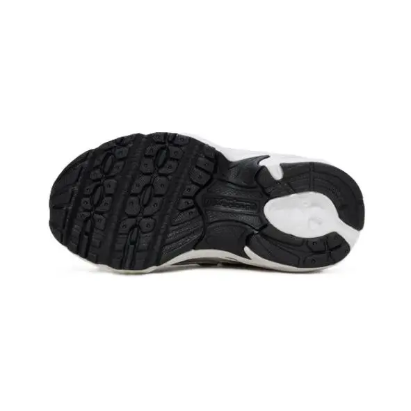 New Balance shoes - Silver/White 6