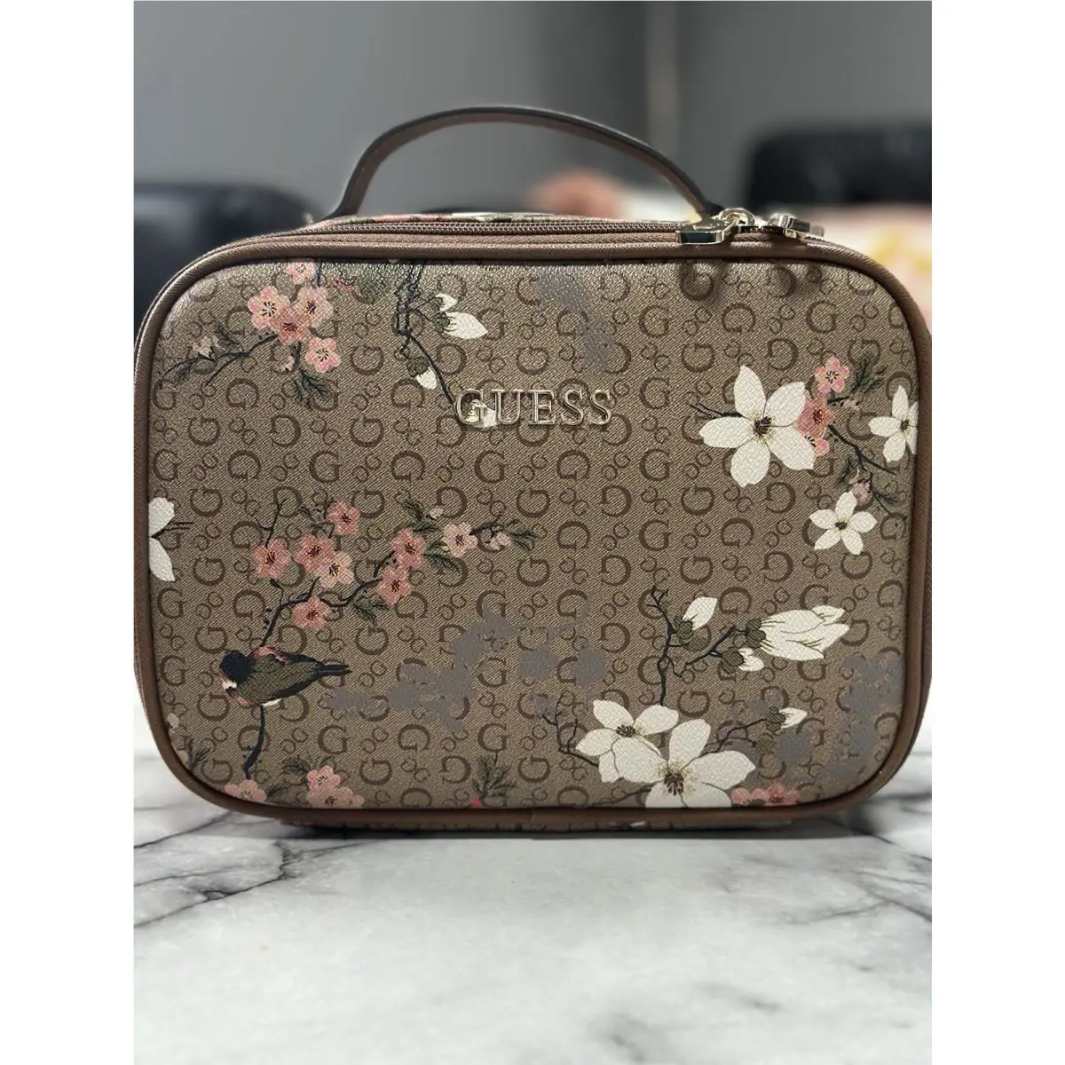 Guess Medford Travel Mocha Floral Logo Make Up Toiletry Travel Zip Bag Purse