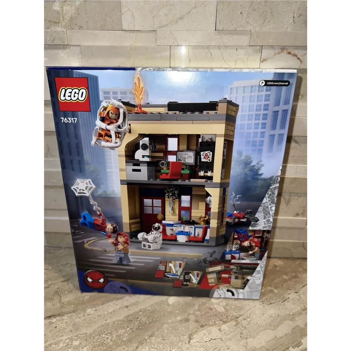 Lego Marvel Peter Parker`s Apartment Set 76317