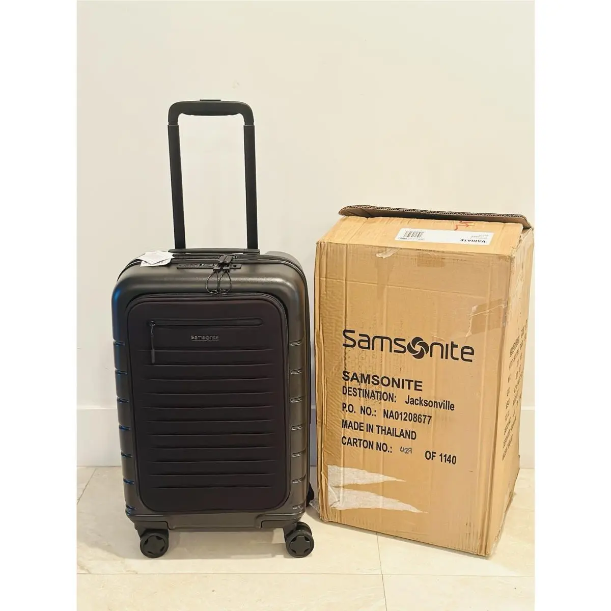 Samsonite Variate Spinner Carry-on Black Spinner