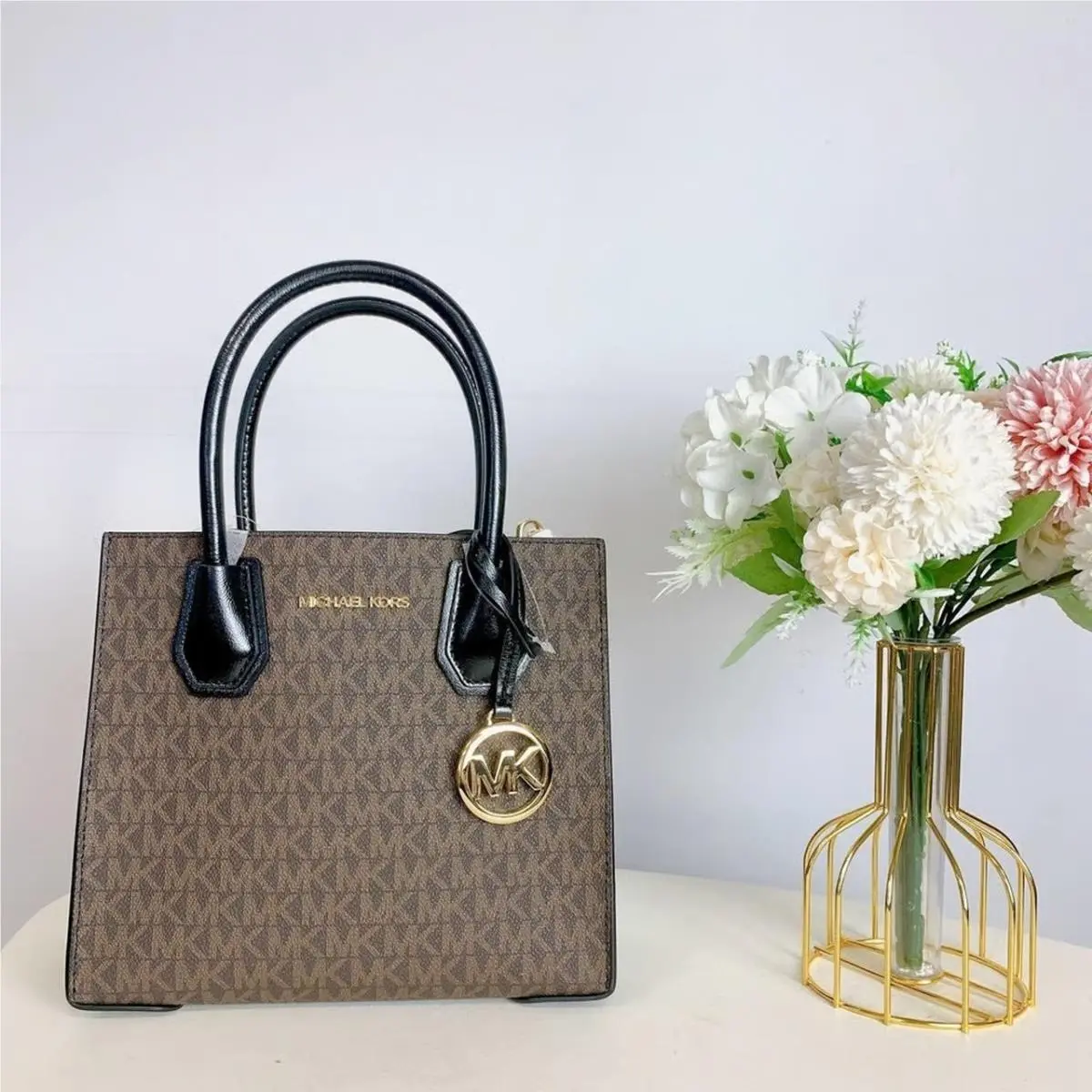 Michael Kors 35H3GM9M2B Mercer Medium Messenger Logo Signature Bag IN Black