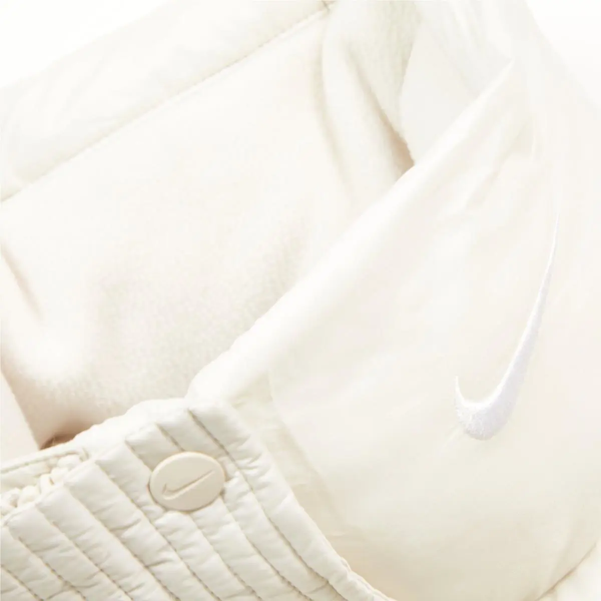 Nike clothing - Nike Sportswear Swoosh Puffer PrimaLoft - FB7670-100 - White 2