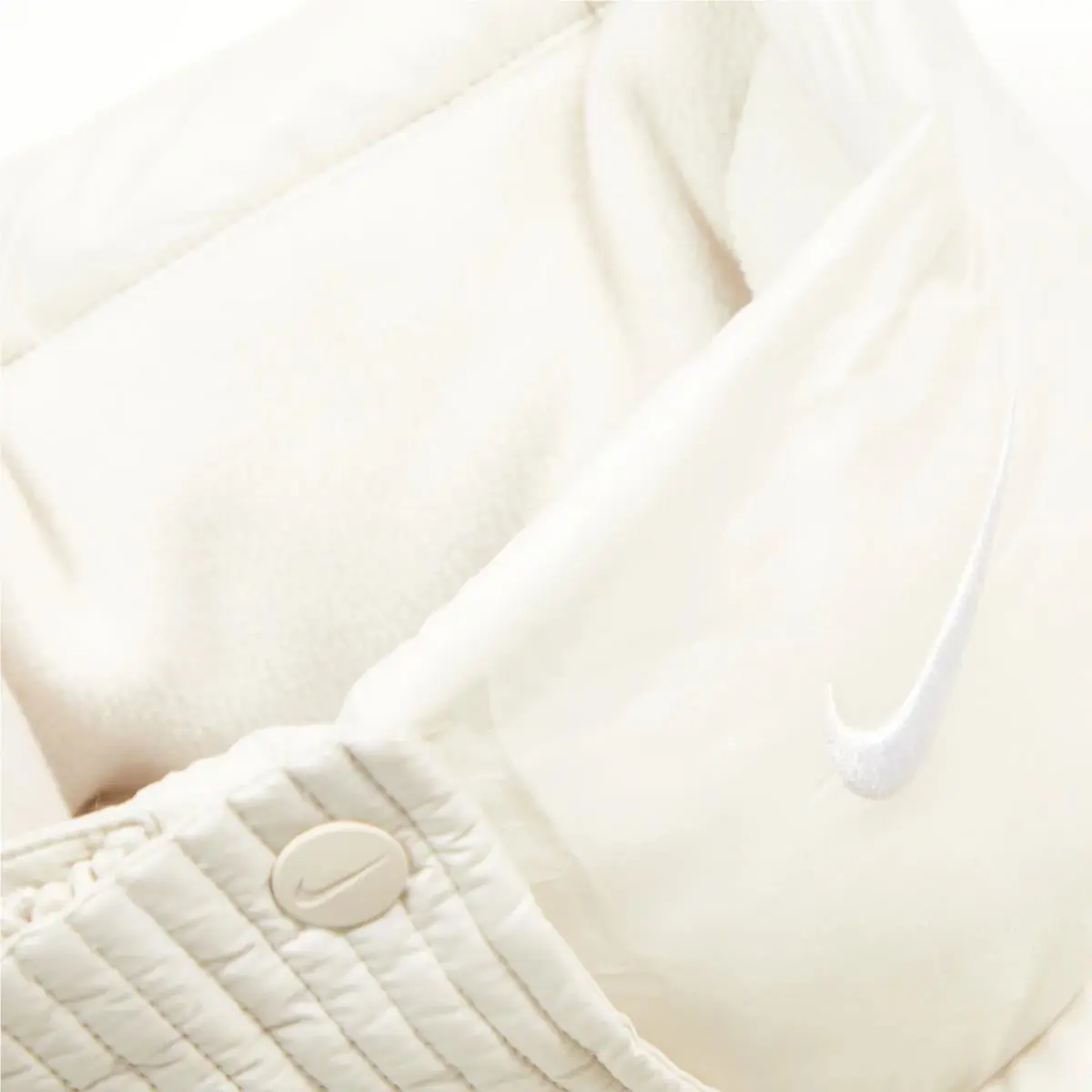 Nike clothing - Nike Sportswear Swoosh Puffer PrimaLoft - FB7670-100 - White 3