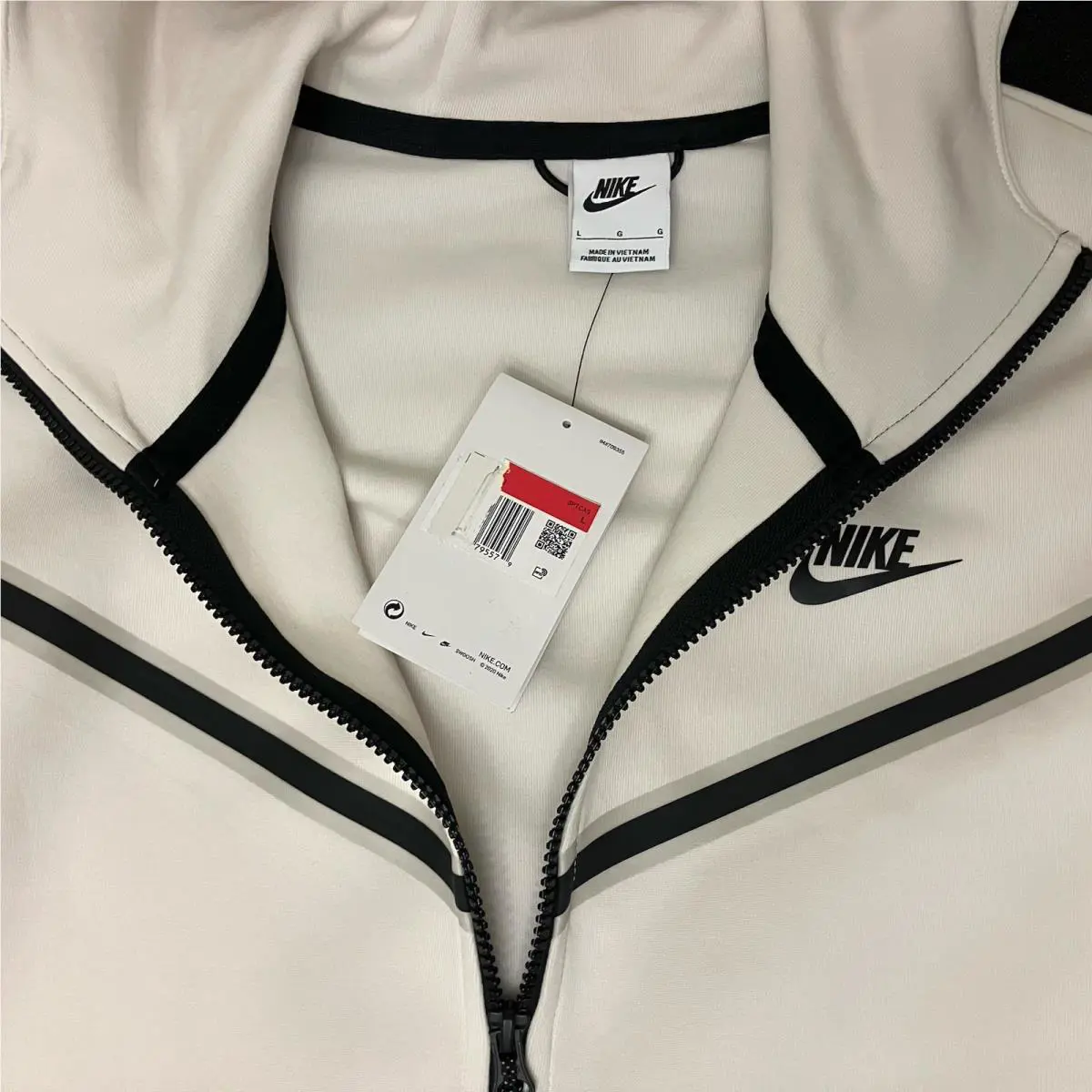 Nike clothing - CU4489 100 - CU4489 100 - Phantom Off White (UPC: 195871871092) 5