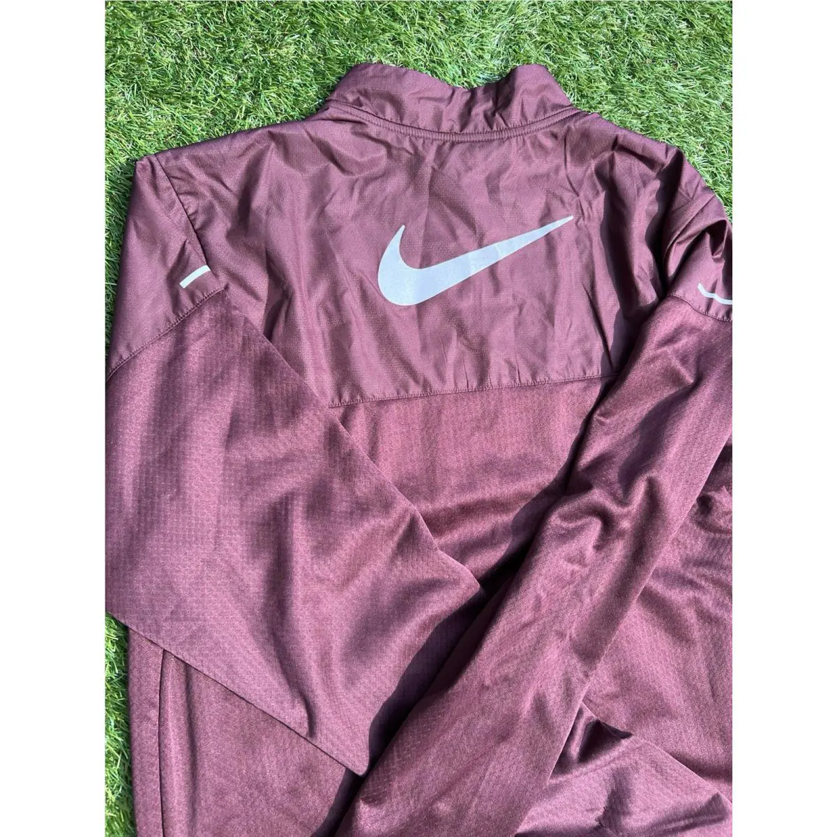 Nike clothing - Nike Sphere Element Therma-FIT Running Top - FZ1115-652 - Burgundy 9
