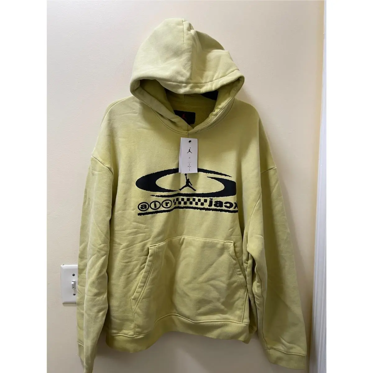 Jordan x Travis Scott Pullover Hoodie Celery FQ7821-308 Size L Cactus Jack