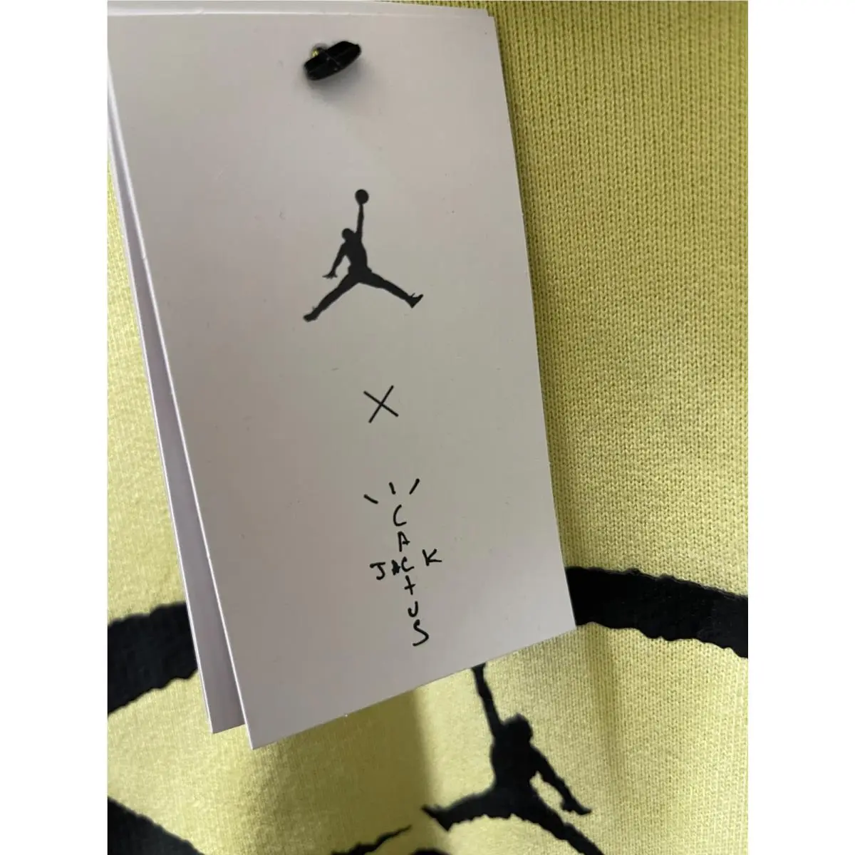 Nike clothing - FQ7821-308 - FQ7821-308 - Celery (UPC: 0197599202837) 1