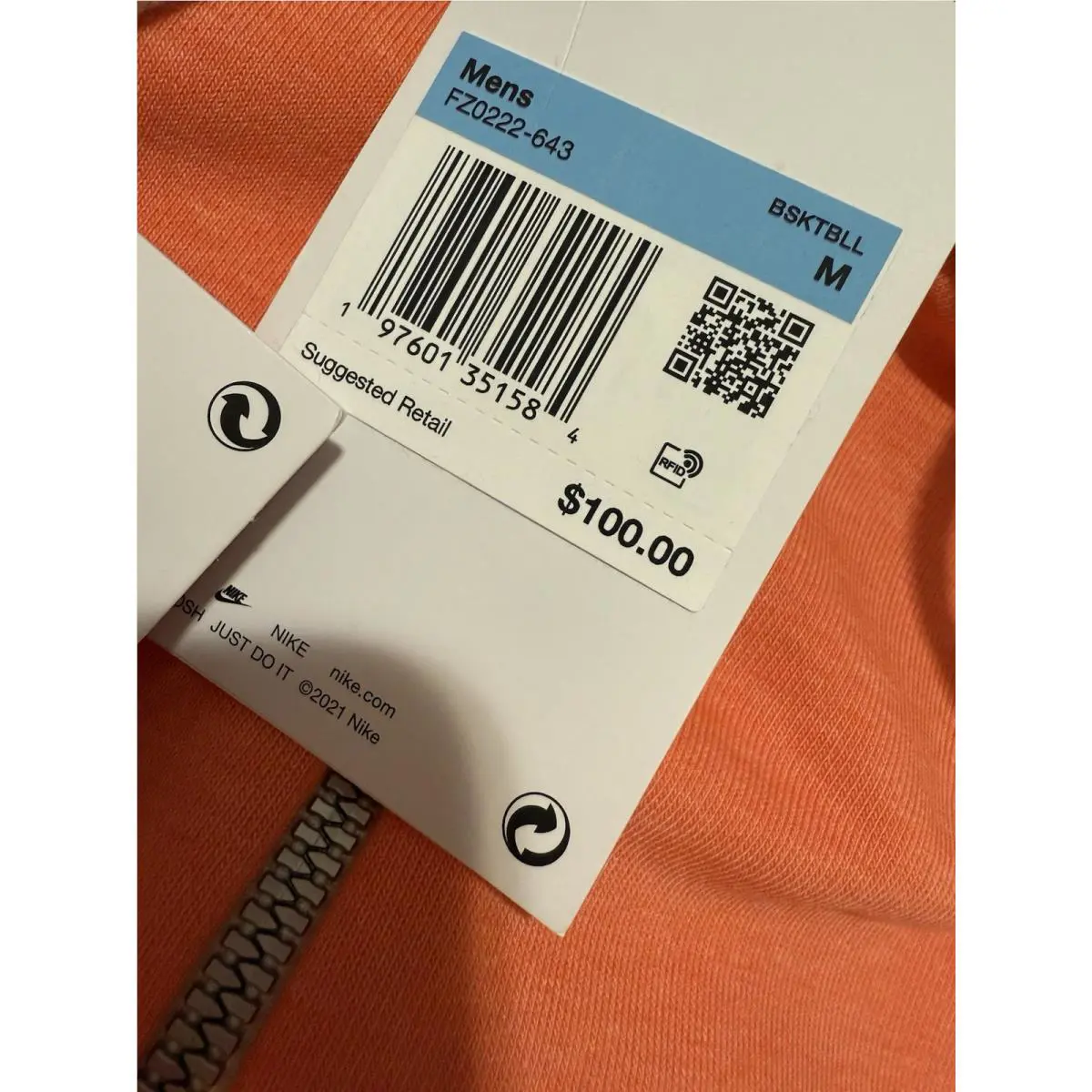 Nike clothing - Light Wild Mango 14