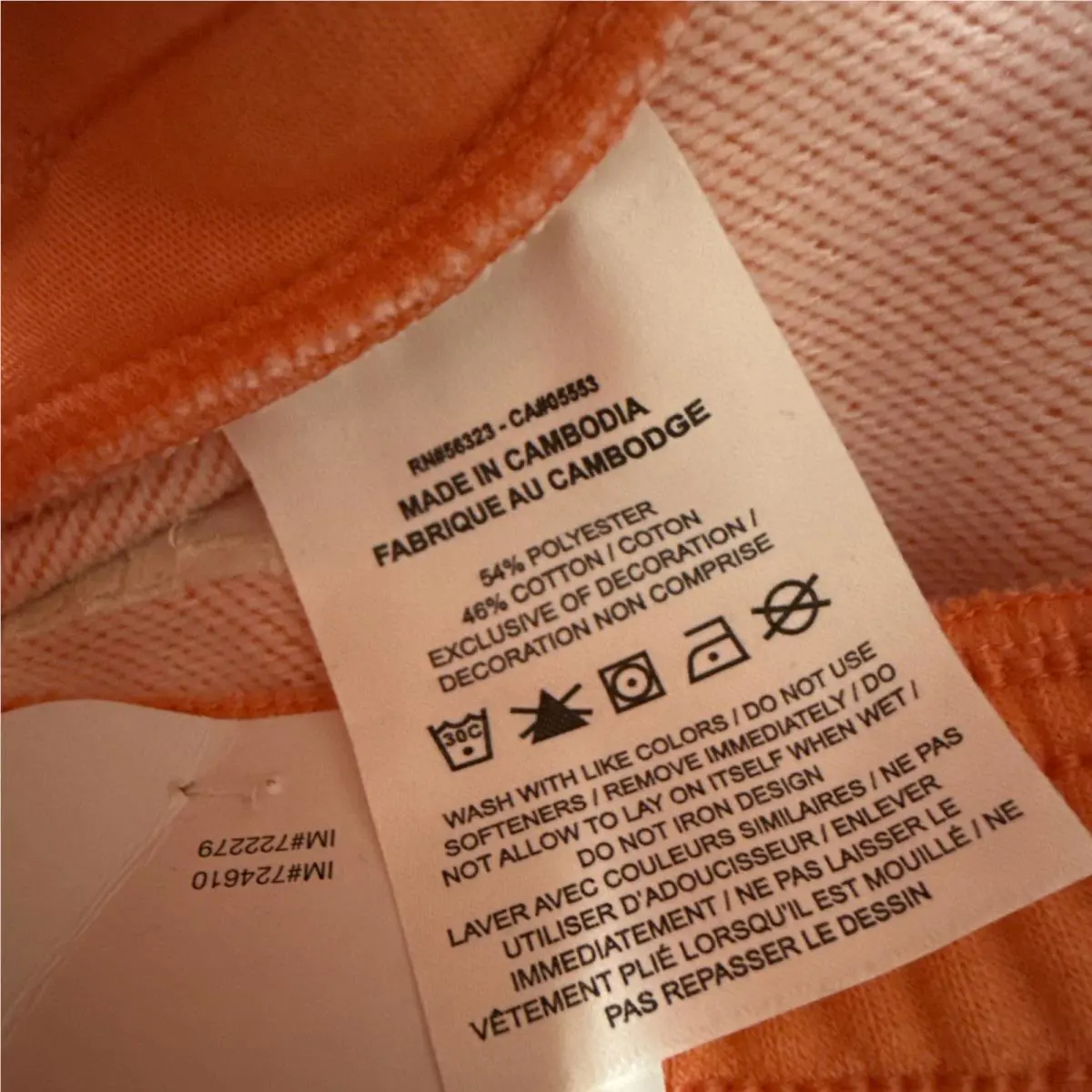 Nike clothing - Light Wild Mango 17