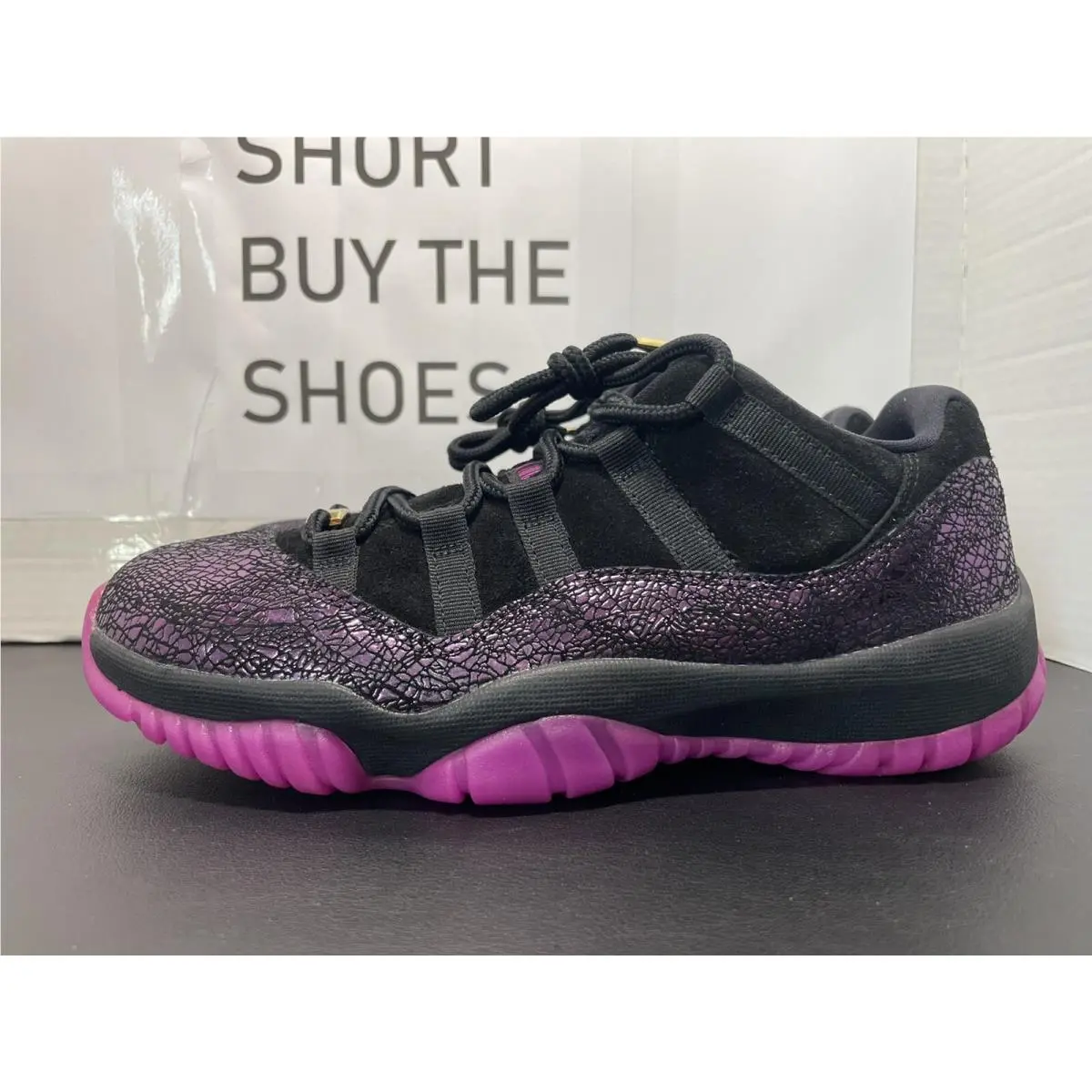 Nike shoes - Air Jordan 11 - Air - AR5149-005 - Black/Fuchsia Blast 1