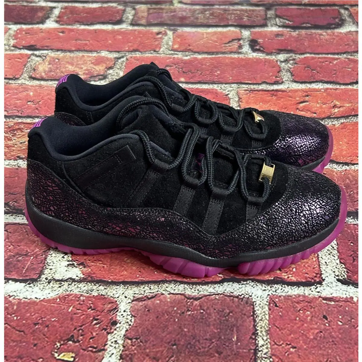 Nike shoes - Air Jordan 11 Low - Air Low - AR5149005 - Black 3