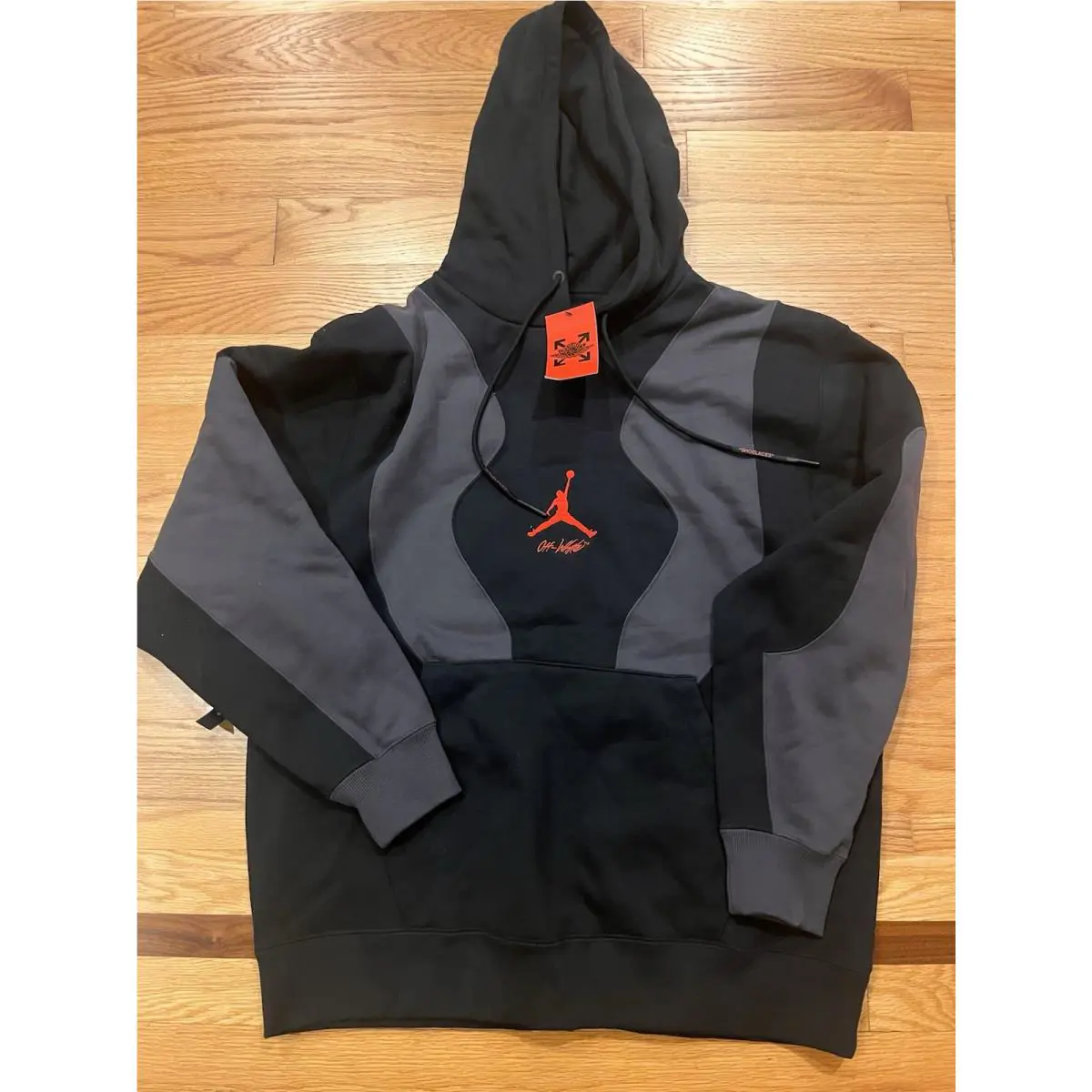 Off-white x Nike Men`s Size XL CV0539-010 Jordan Jumpman Arrow Logo Hoodie