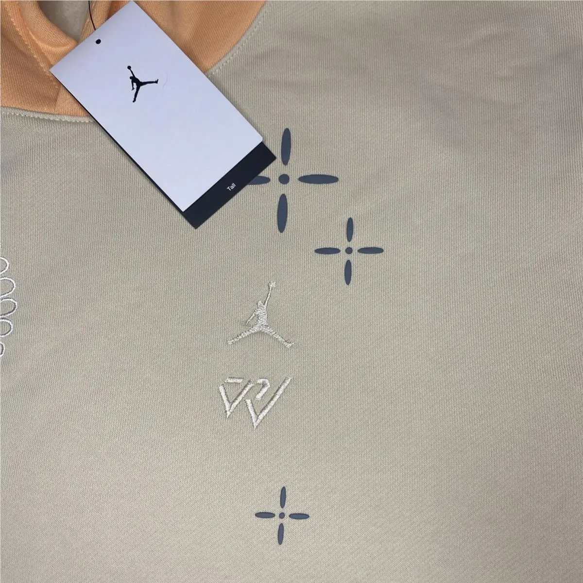Nike clothing - DO2503-235 - DO2503-235 - Beige (UPC: 0195867856072) 3