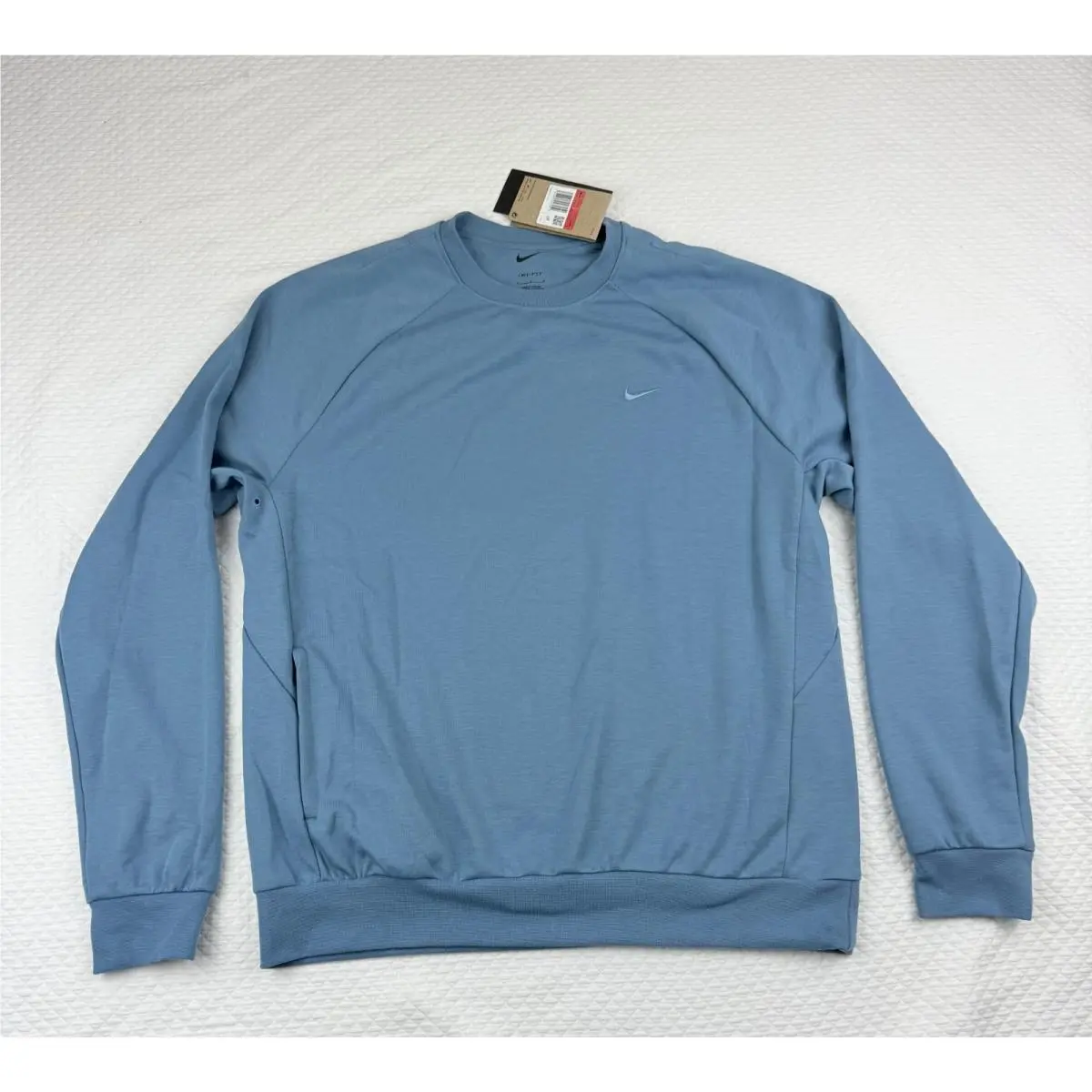 Nike clothing - Blue (UPC: 197601027250) 1