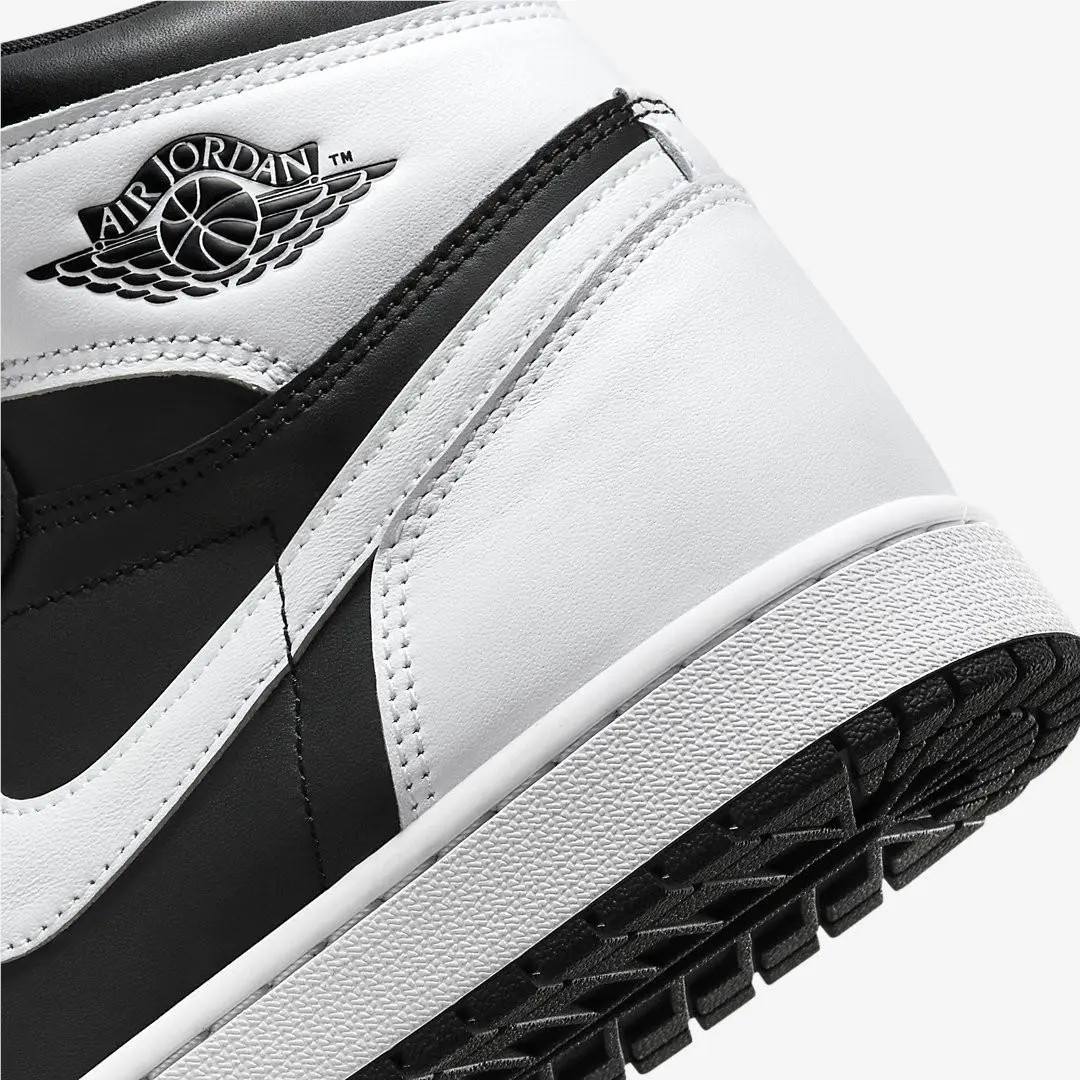 Nike shoes - Nike Jordan 1 Retro High OG - Black 2