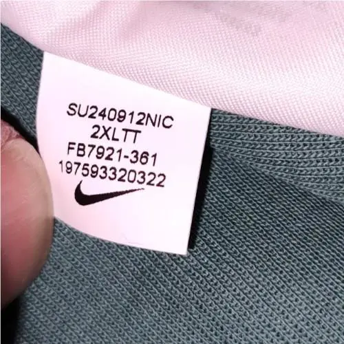 Nike clothing - Green (UPC: 197593320322) 4