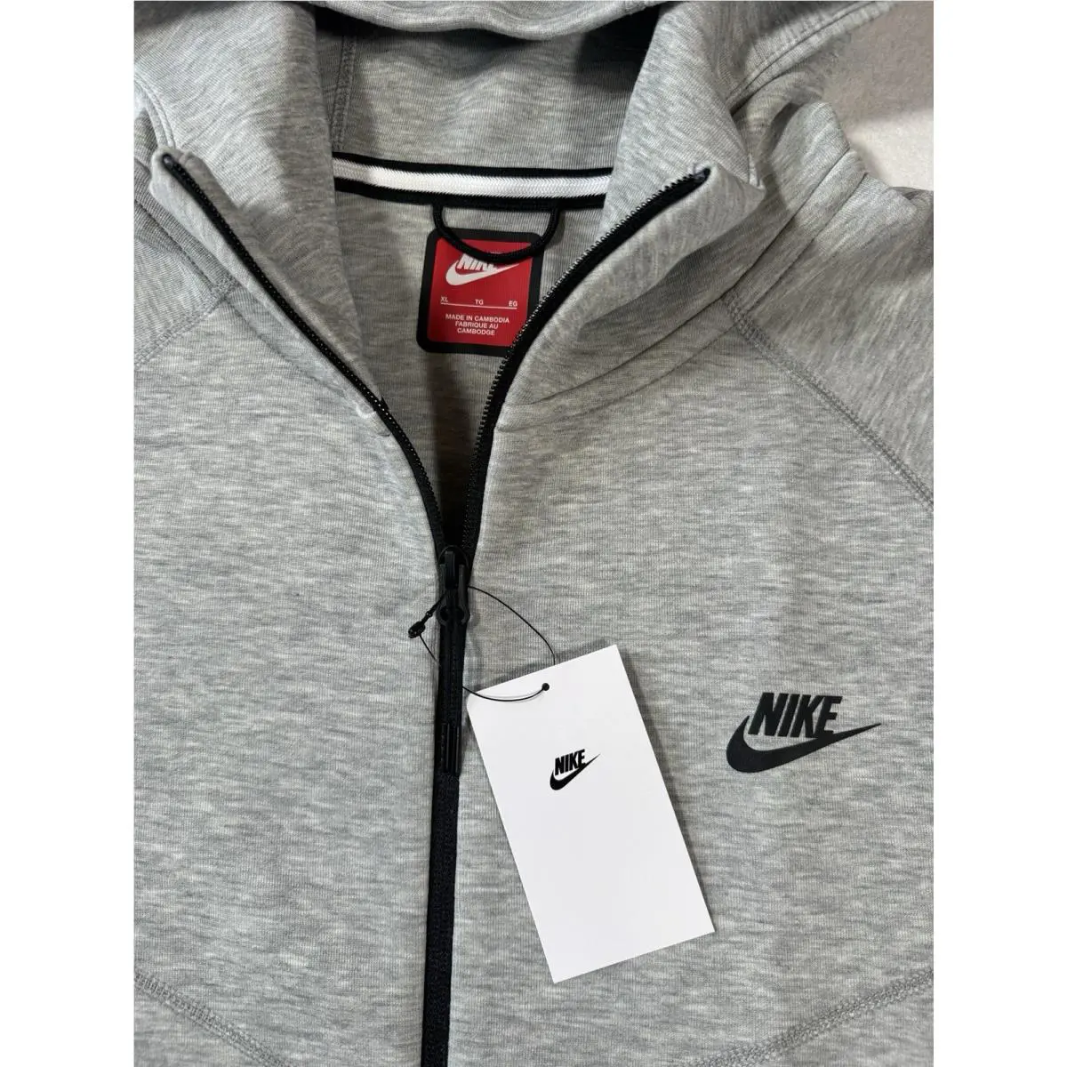 Nike clothing - Gray (UPC: 0196607413272) 3