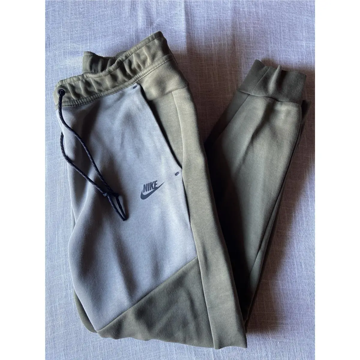 Nike Tech Fleece Jogger Pants Olive Green HV0959-222 Men`s Size Small