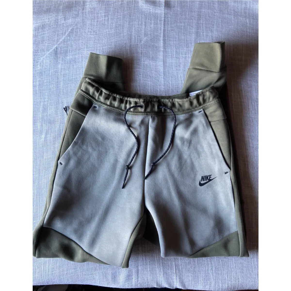 Nike clothing - Sportswear Tech - Sportswear Tech - HV0959-222 - Green 2