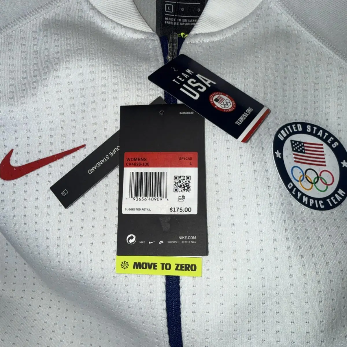 Nike clothing - Nike Sportswear - Sportswear - CK4626-100 - White (UPC: 193656409096) 6