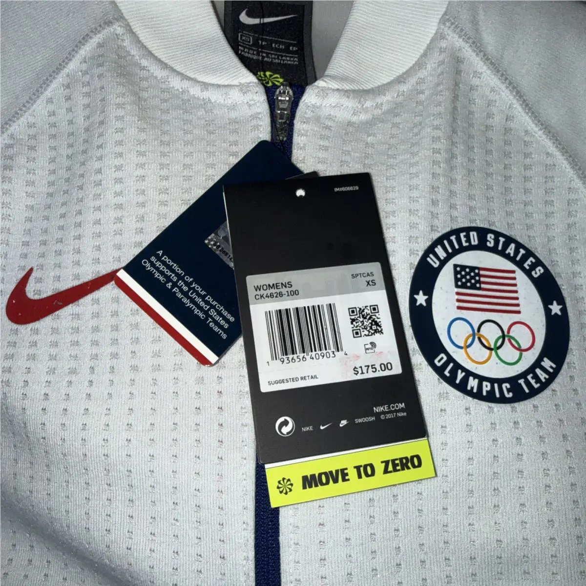 Nike clothing - Nike Sportswear - Sportswear - CK4626-100 - White (UPC: 193656409096) 6
