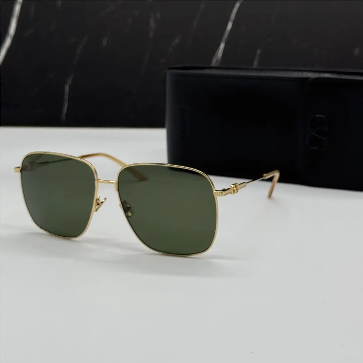Valentino VLS-171A Gold Green Square Sunglasses Valentino