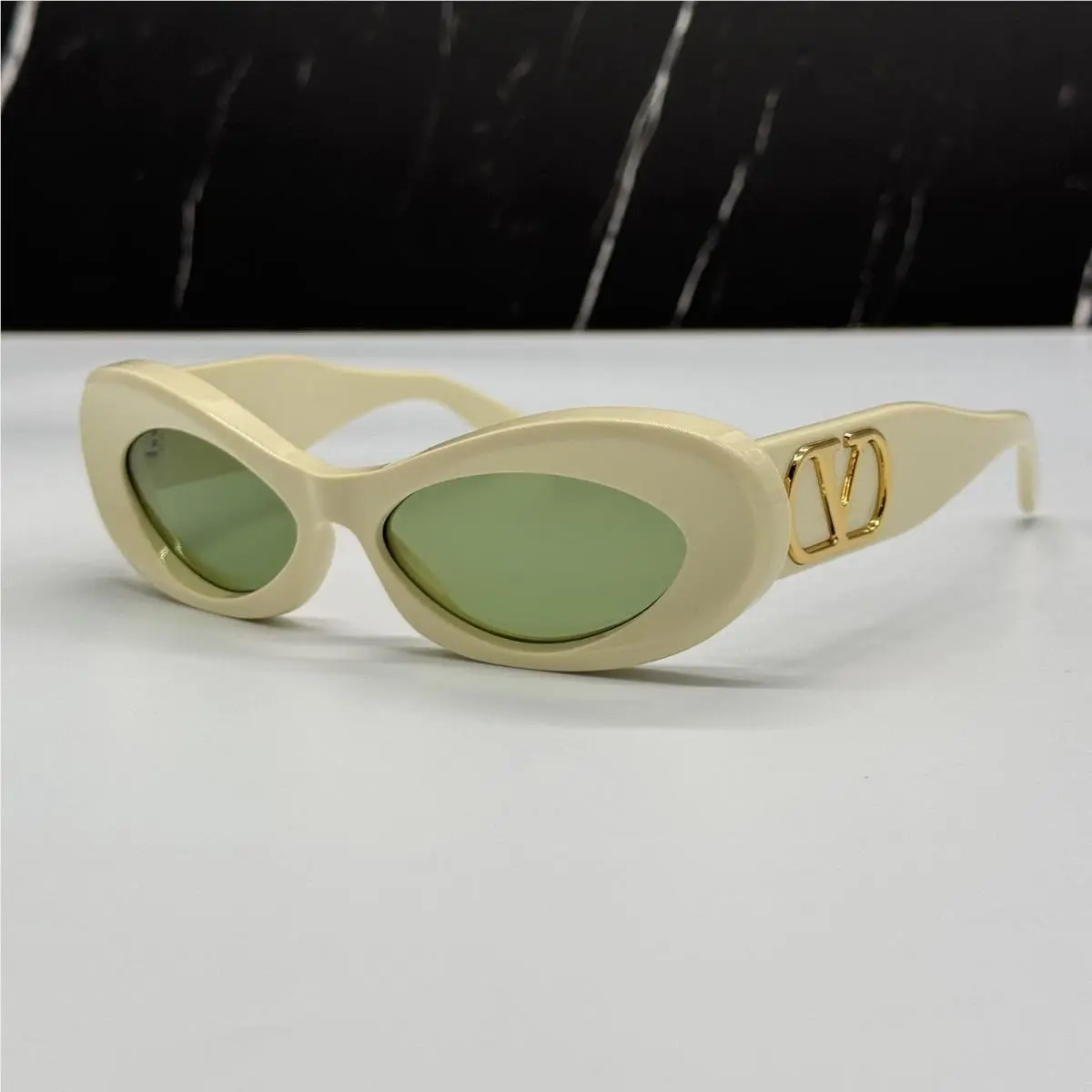 Valentino VLS-178B Ivory Green Oval Sunglasses Valentino
