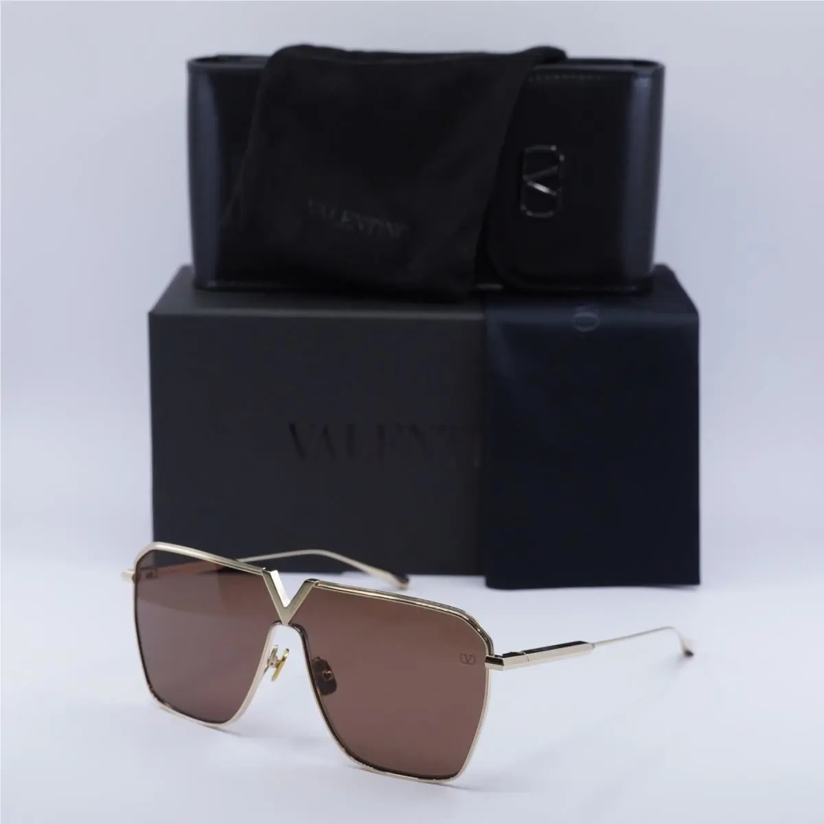 Valentino V-goldshield VLS-137B Light Gold/dark Brown AR 134-0-140