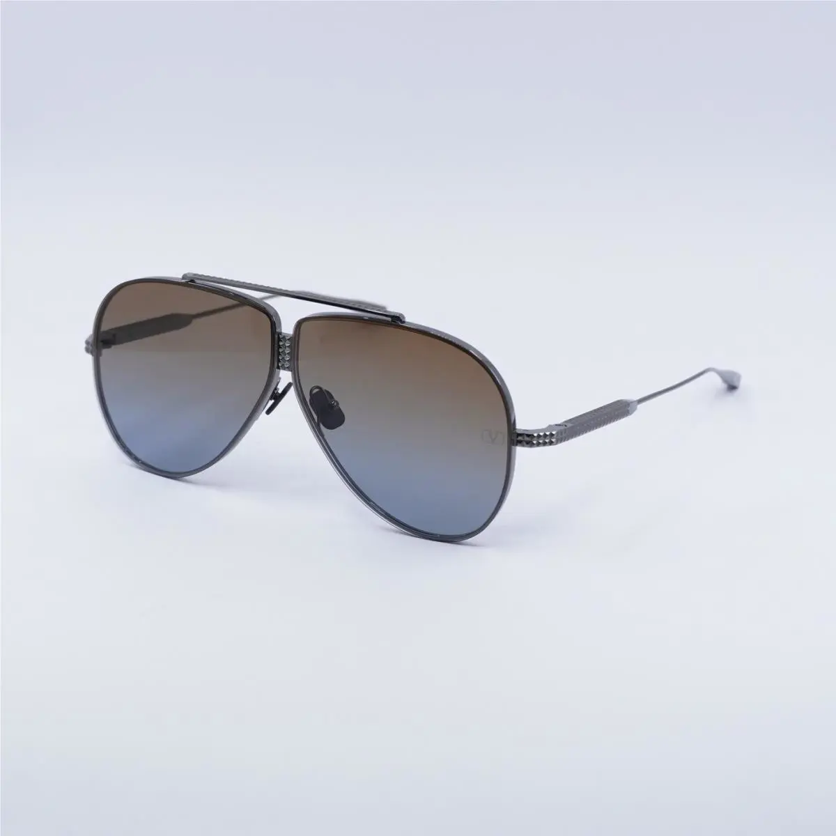 Valentino Xvi VLS-100C Shiny Black/brown Gradient 64-15-140 Sunglasses