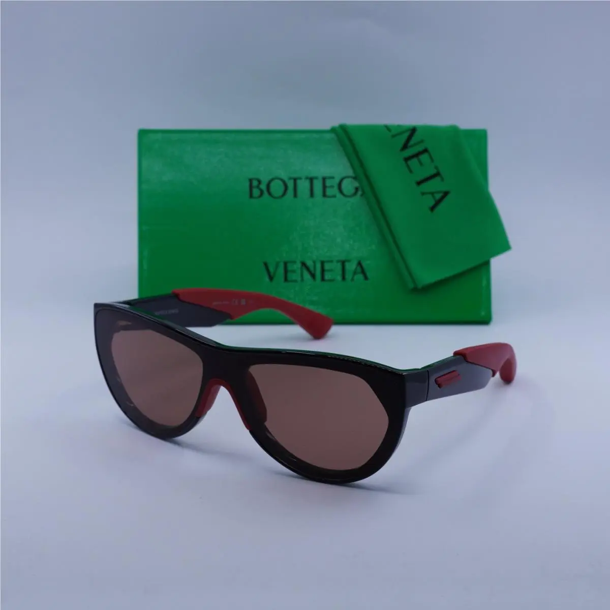 Bottega Veneta BV1234S 004 Shiny Black/red/red 99-1-135 Sunglasses