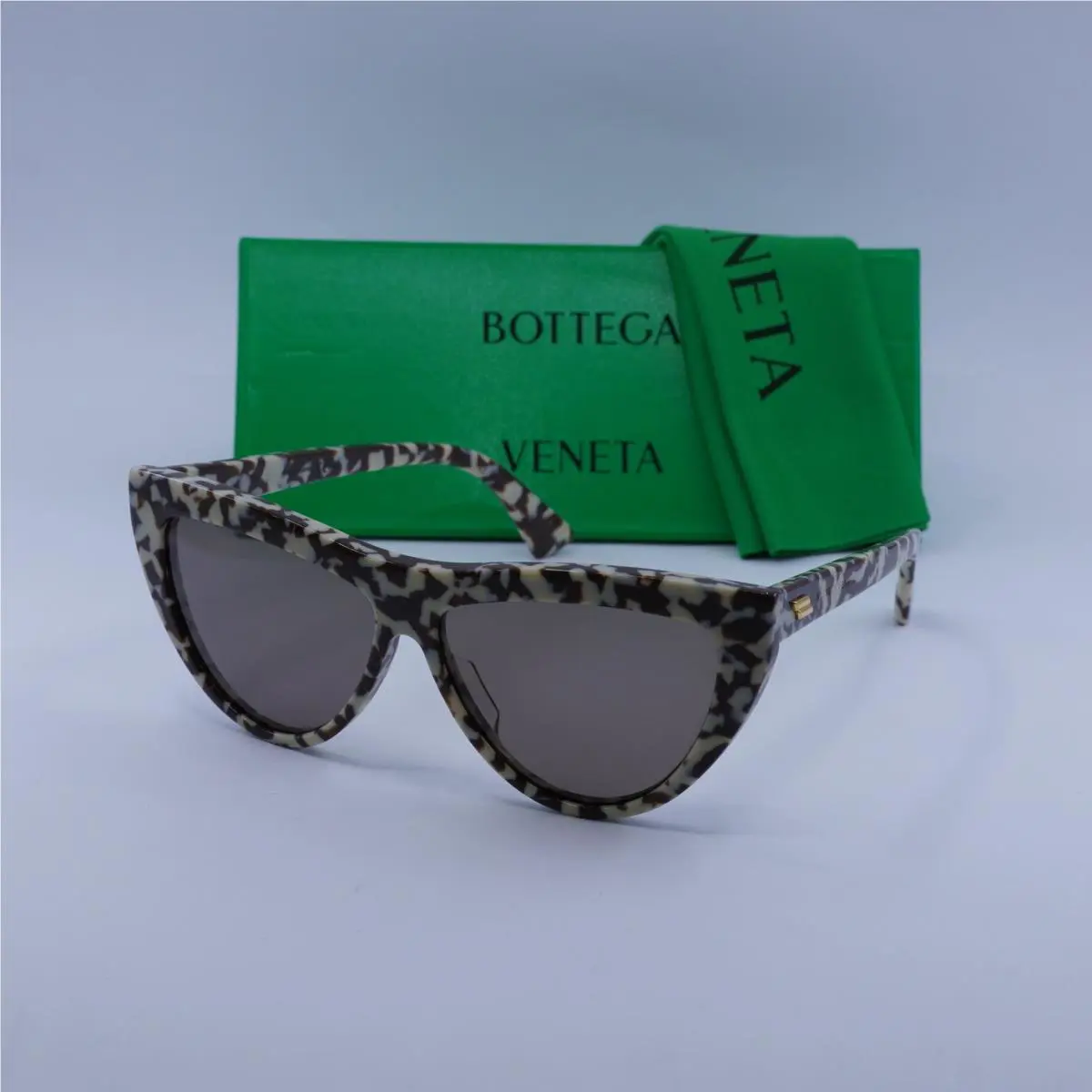 Bottega Veneta BV1018S 002 Havana/brown 57-13-145 Sunglasses