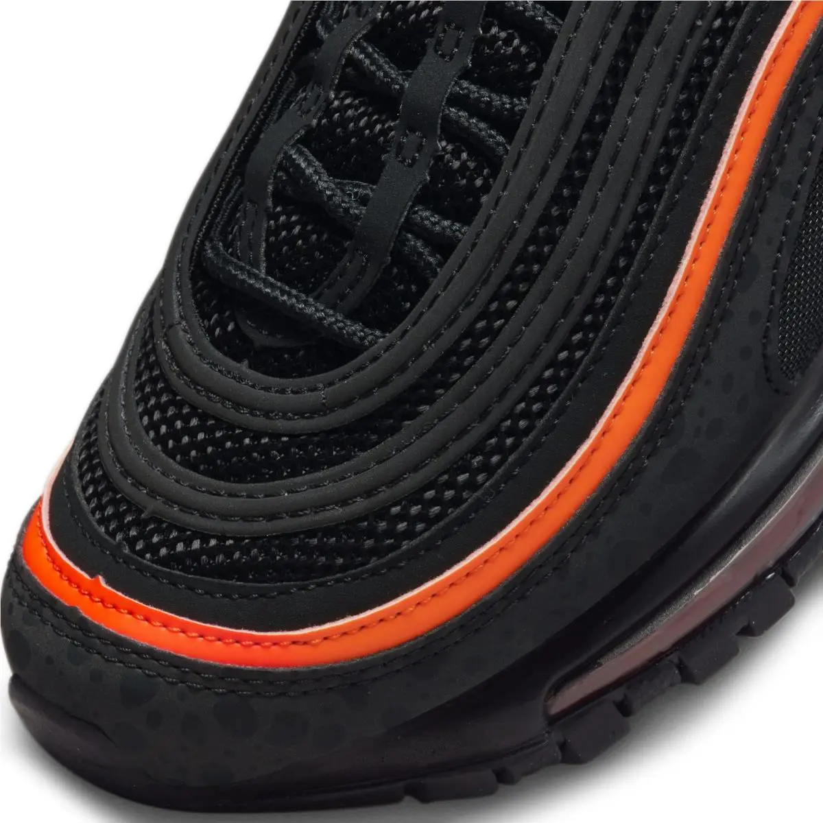 Nike shoes - Black/Orange 2