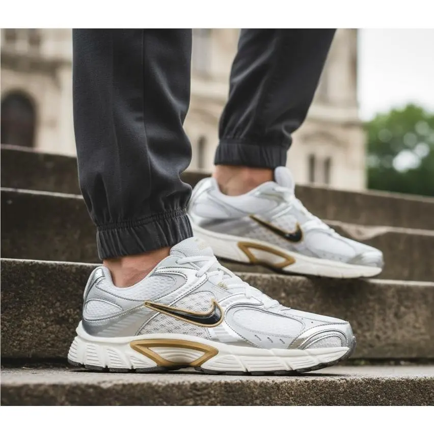 Nike shoes - White 6