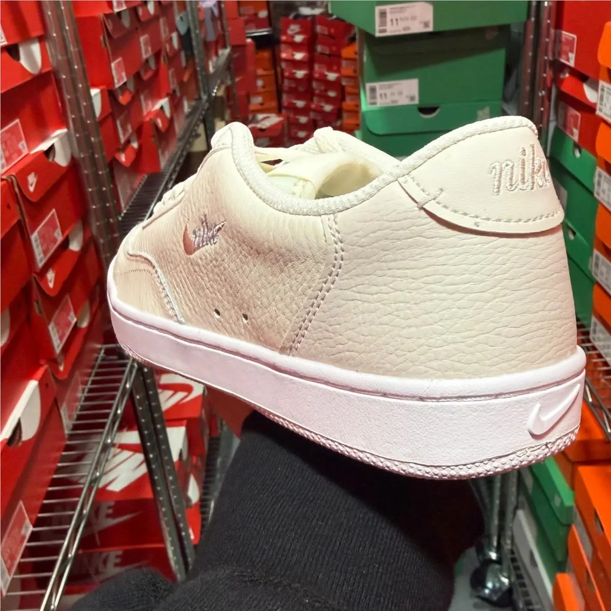 Nike shoes - Nike Court Vintage - Court Vintage - CW1067-101 - Ivory, Manufacturer: Pale Ivory/Aura/Washed Coral 16