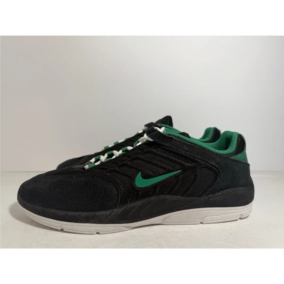 Nike shoes - Nike Vertebrae - Vertebrae - FD4691-003 - Black/Green 0